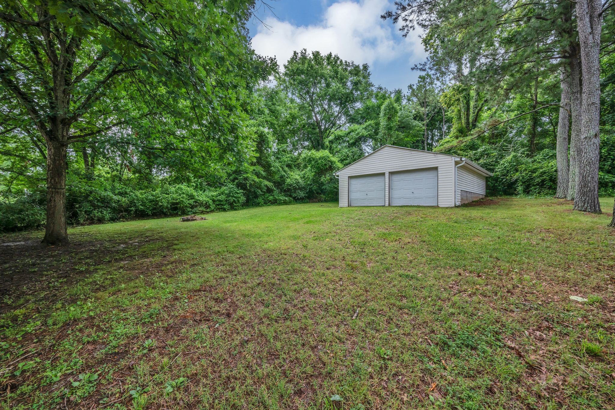 2828 Airwood Dr