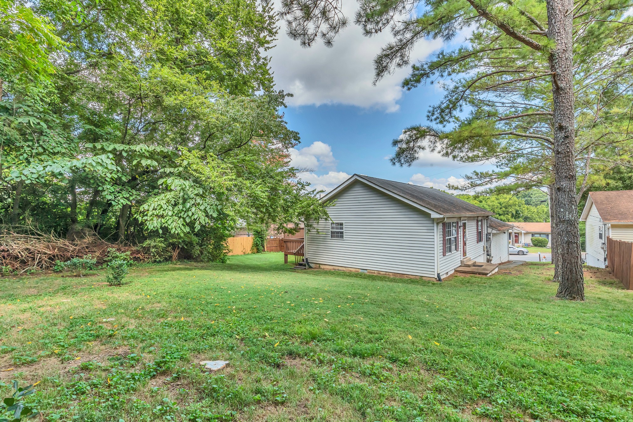 2820 Airwood Dr