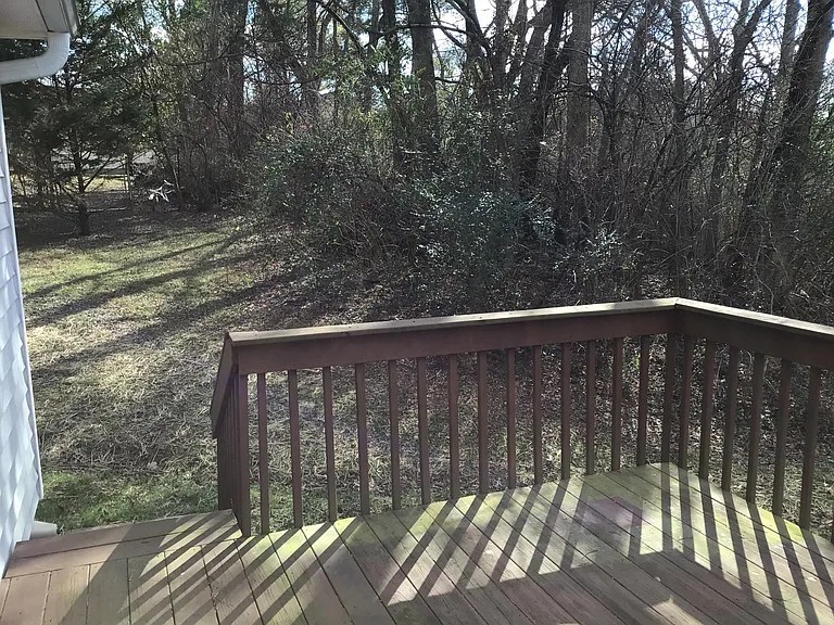2820 Airwood Dr