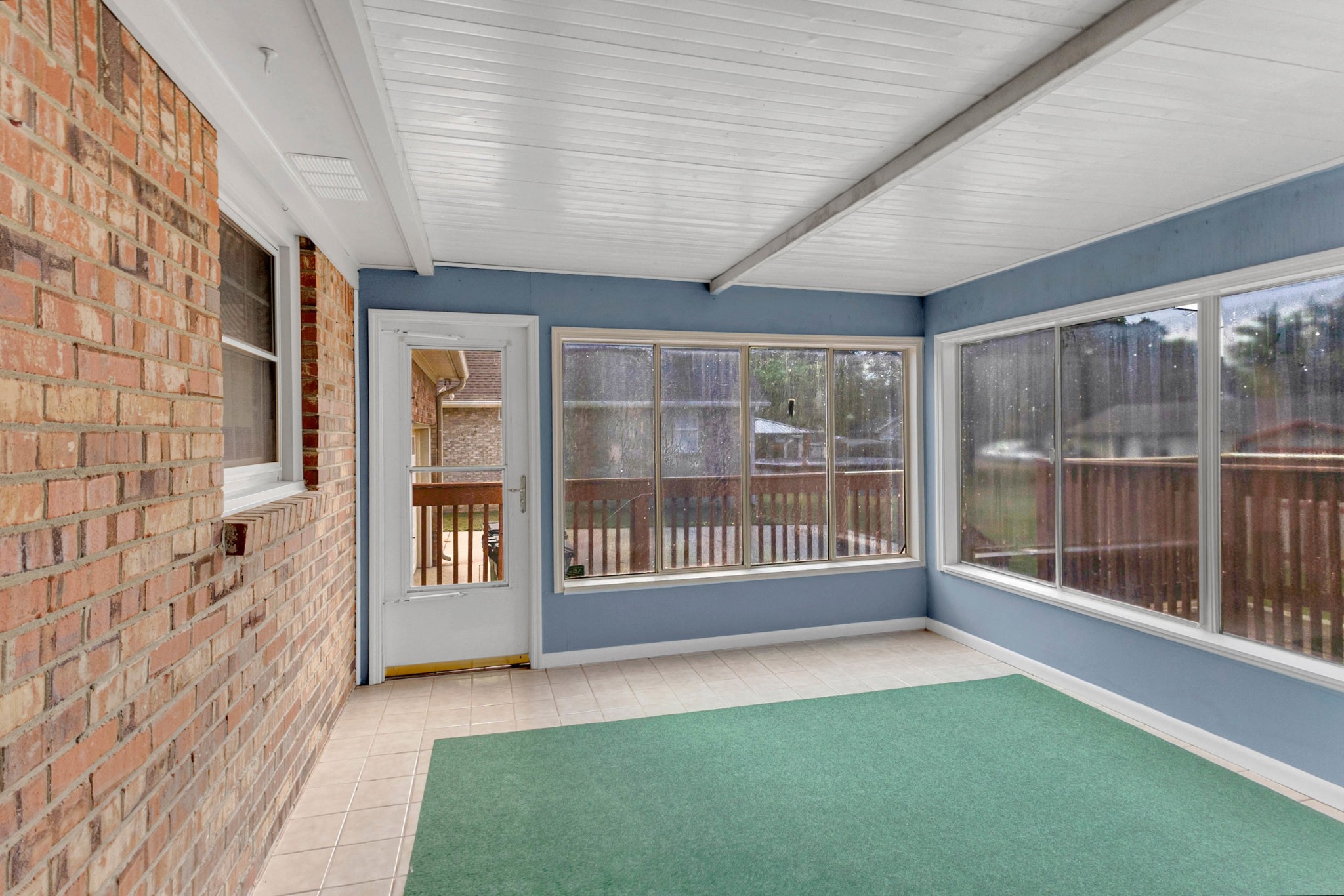 515 Crocus Ct
