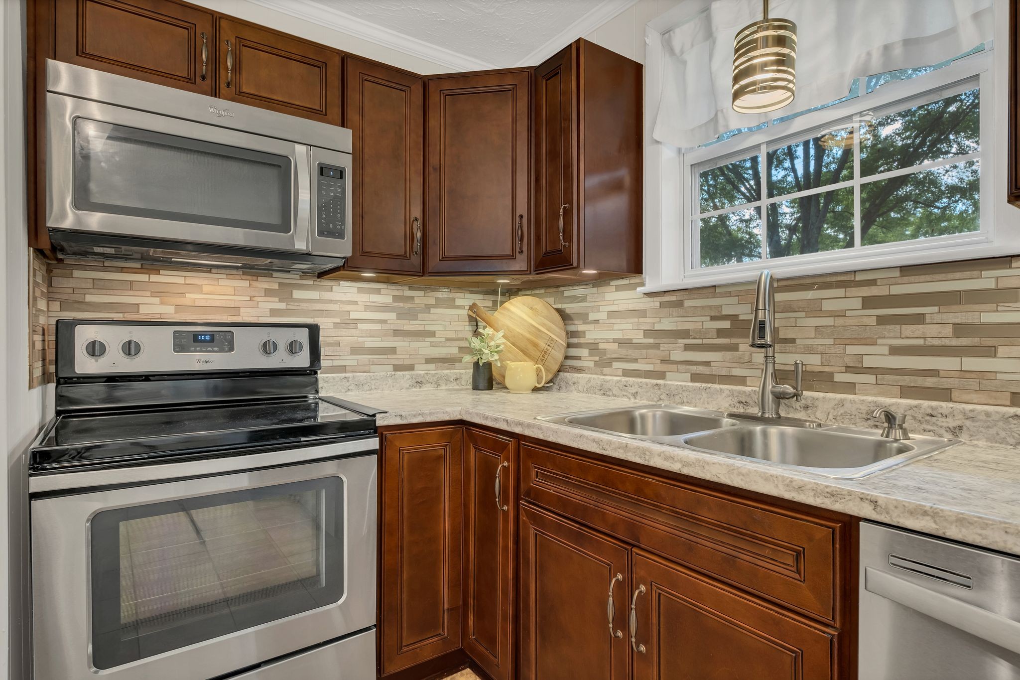 216 Fischer Dr