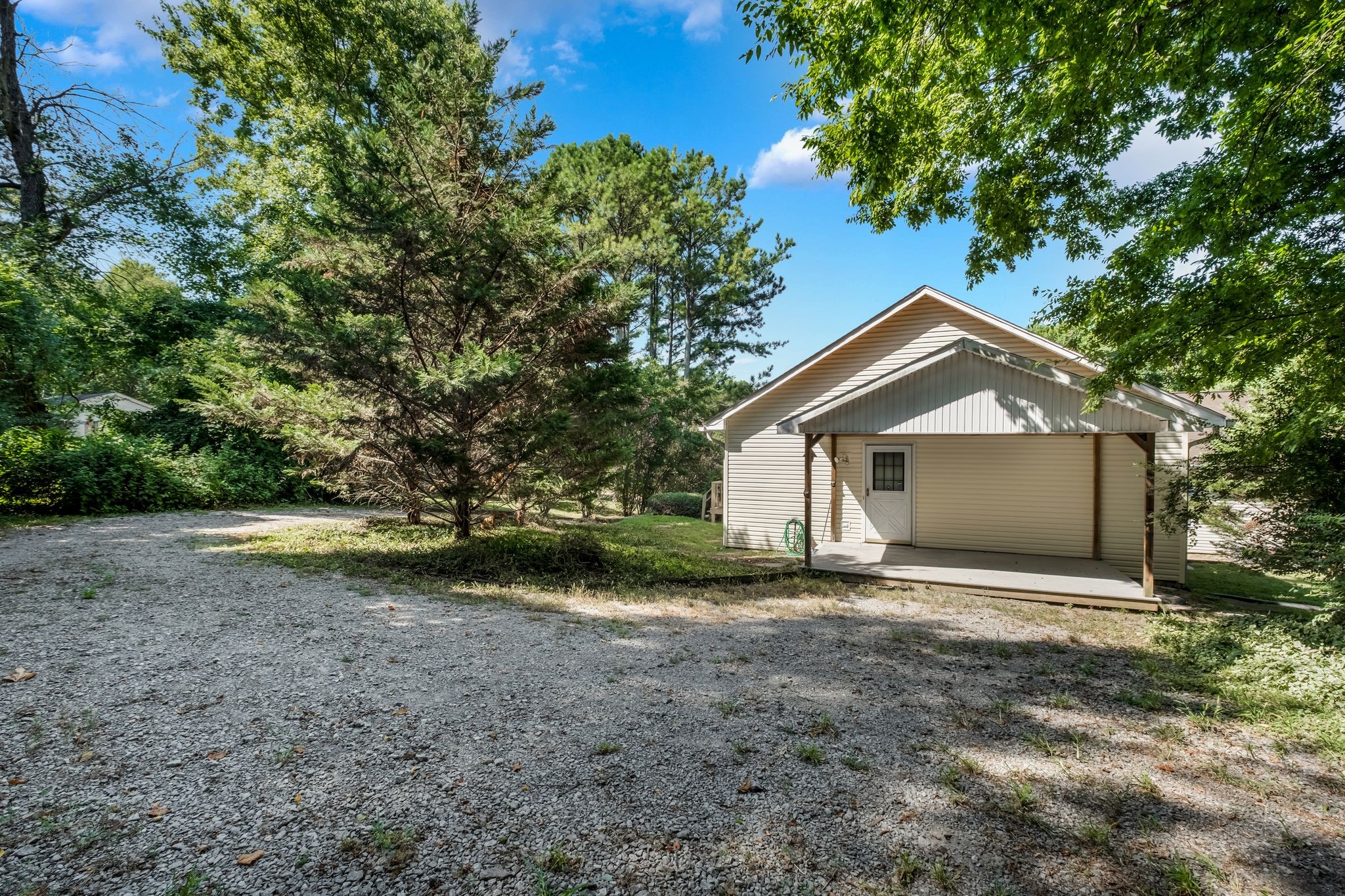 2644 Hibbitts Rd