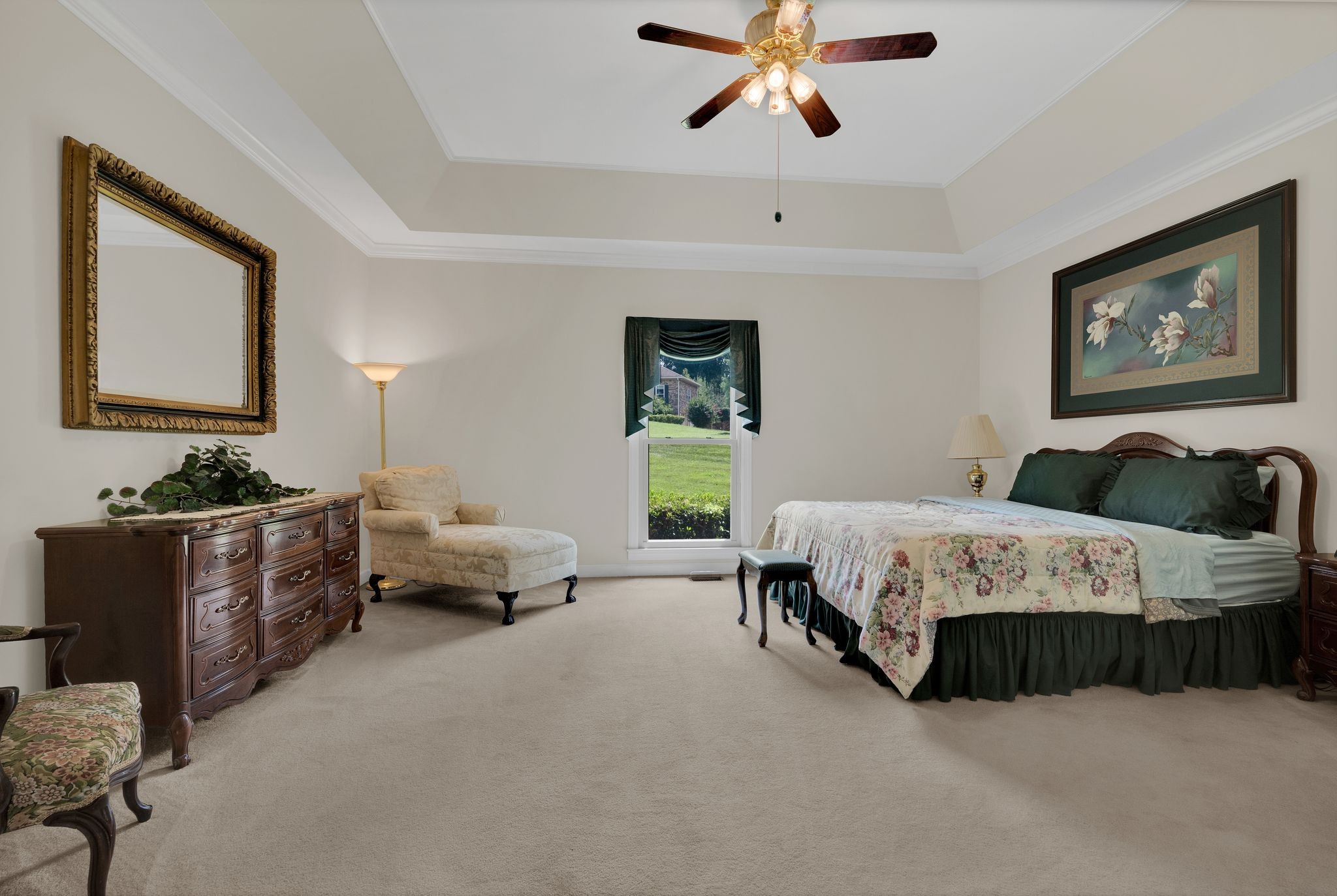 2204 Oakwood Ct