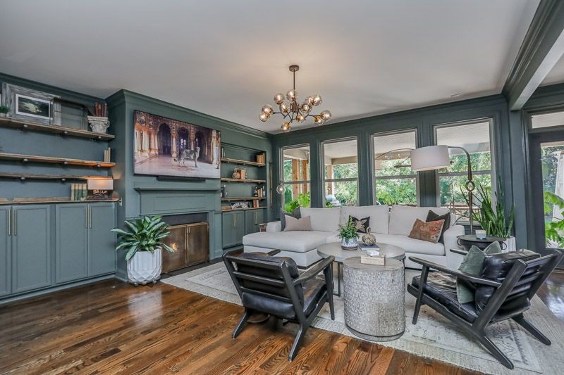 8525 Beautiful Valley Dr