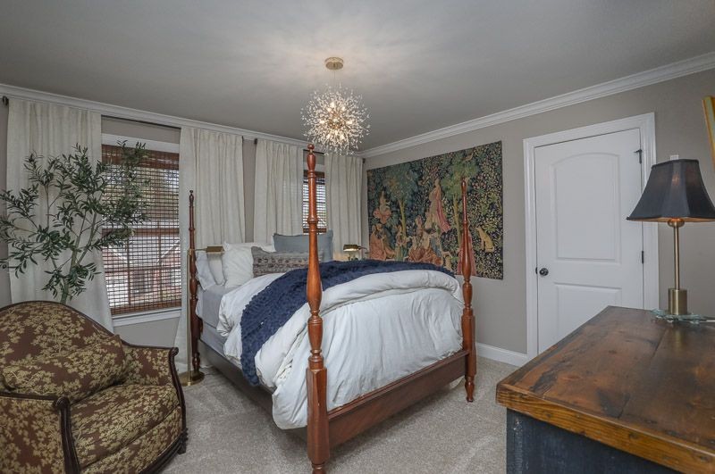 8525 Beautiful Valley Dr