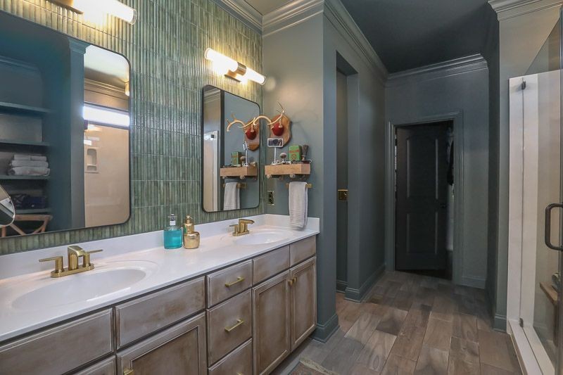 8525 Beautiful Valley Dr