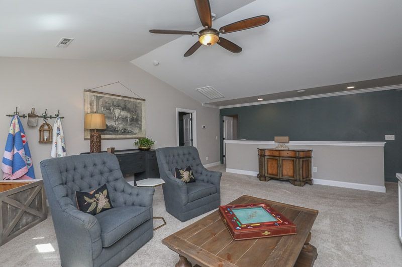 8525 Beautiful Valley Dr
