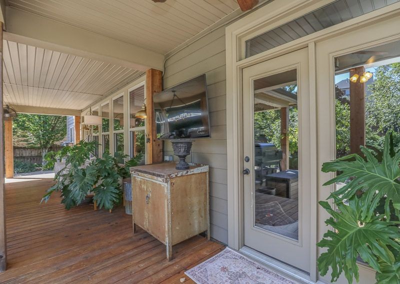 8525 Beautiful Valley Dr