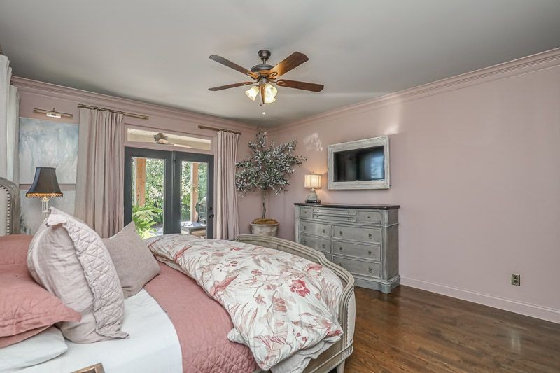 8525 Beautiful Valley Dr