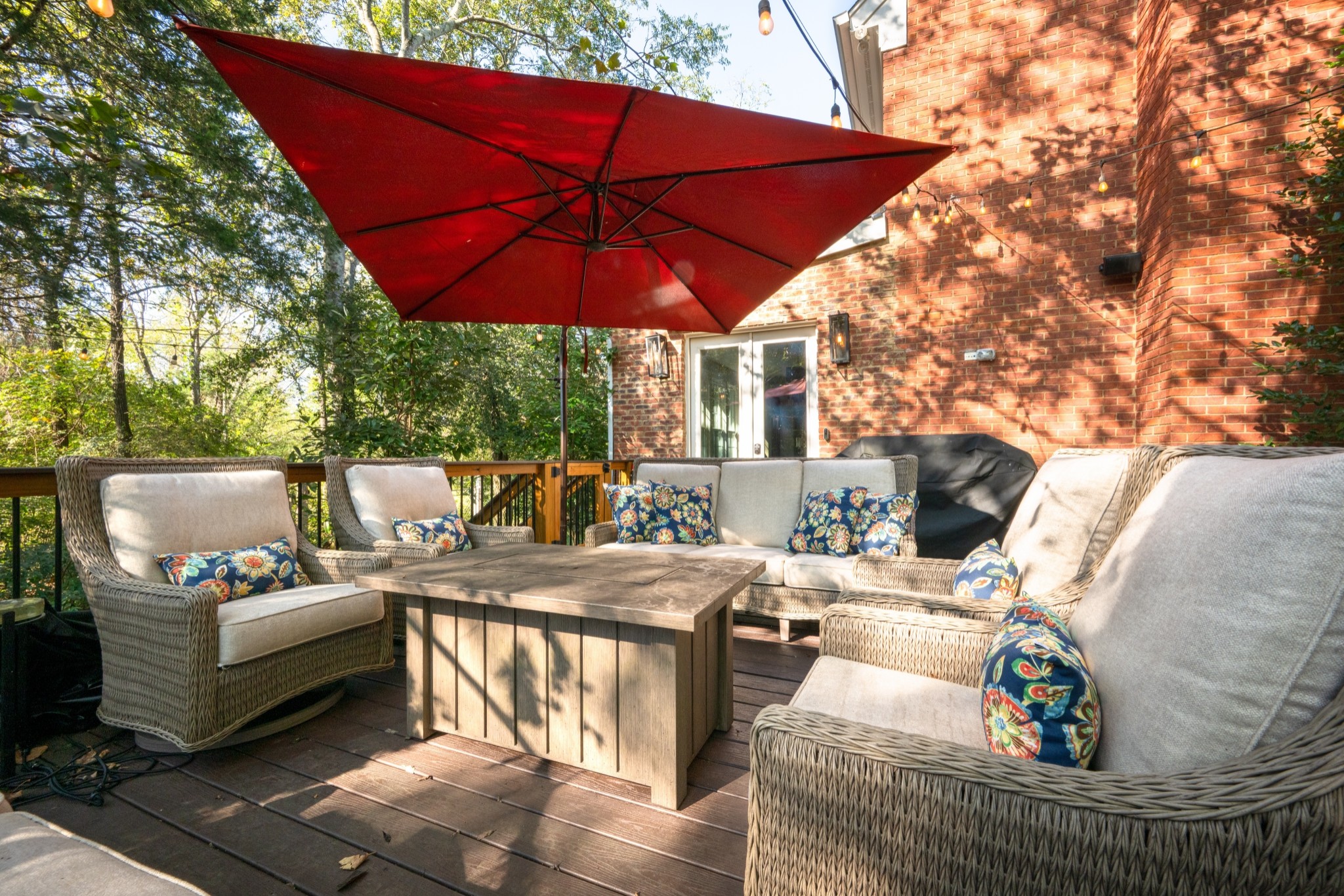 6326 Chickering Woods Dr