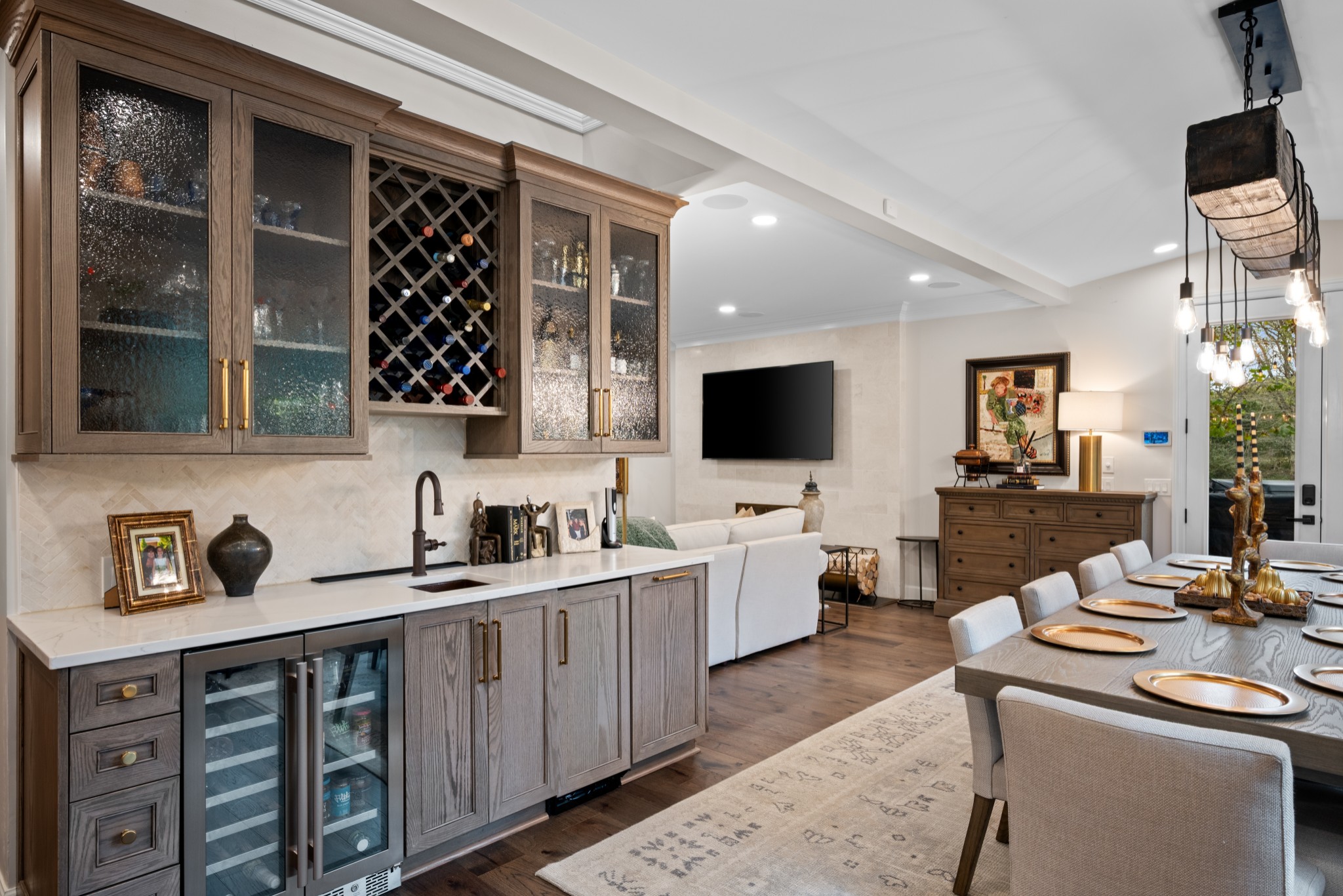 6326 Chickering Woods Dr