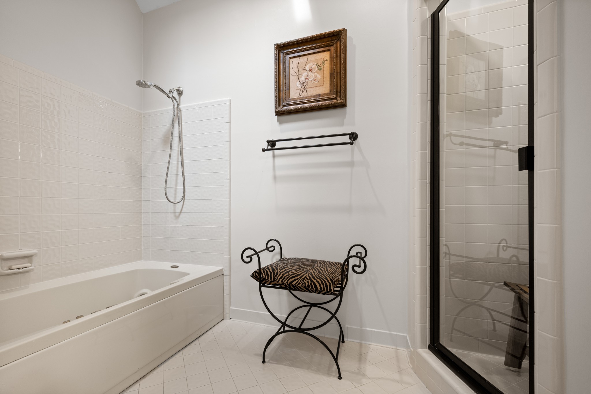 6326 Chickering Woods Dr