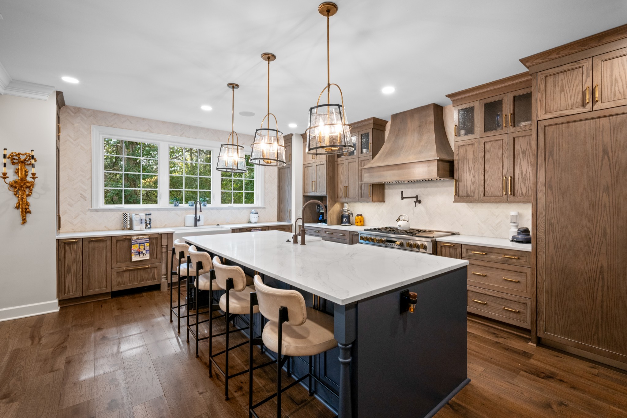 6326 Chickering Woods Dr