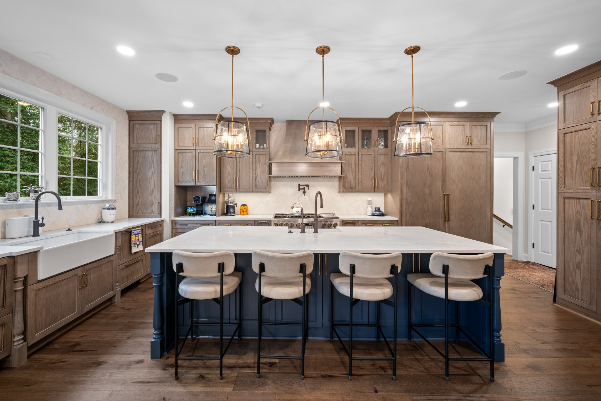 6326 Chickering Woods Dr