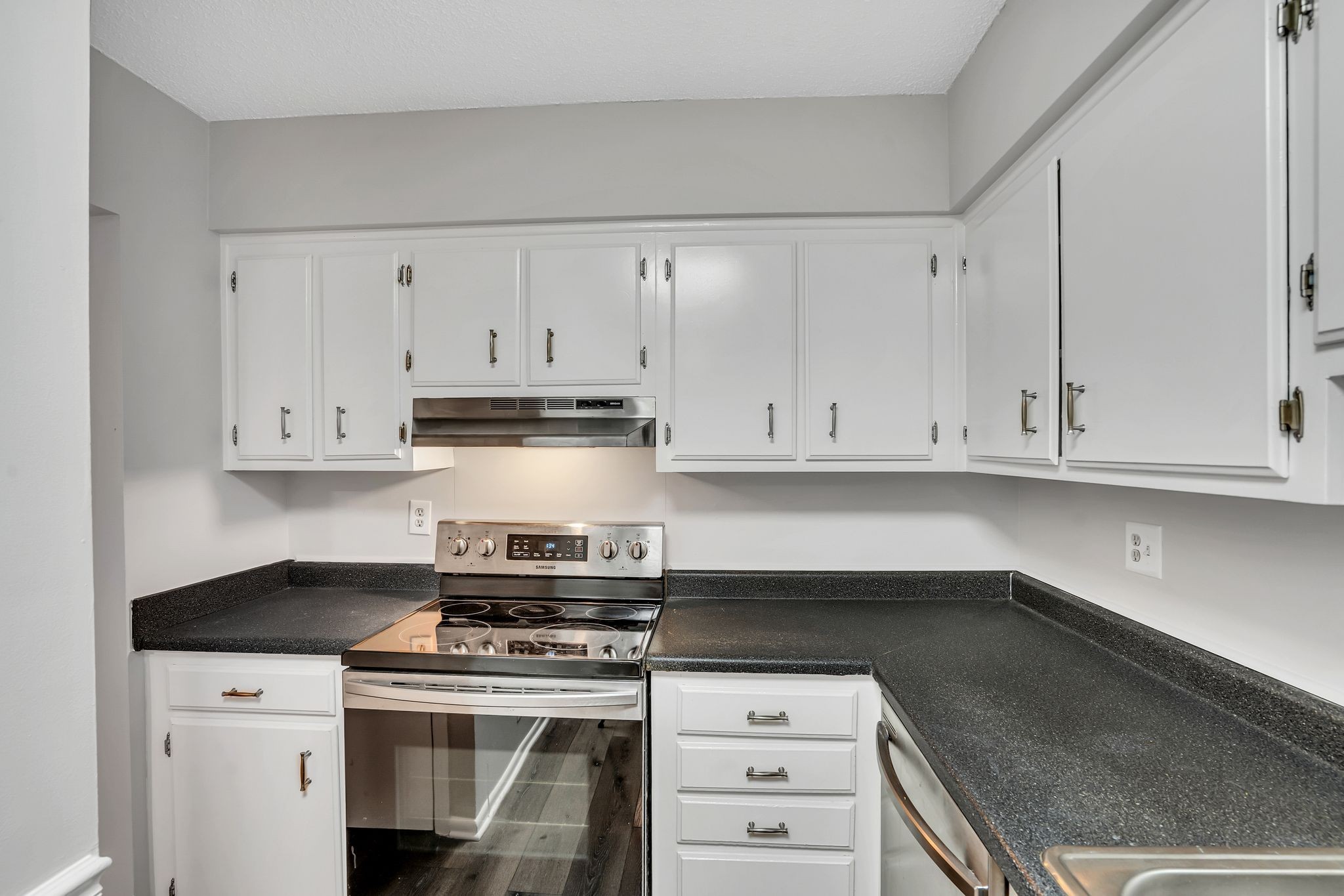 515 Basswood Ave Unit: 69