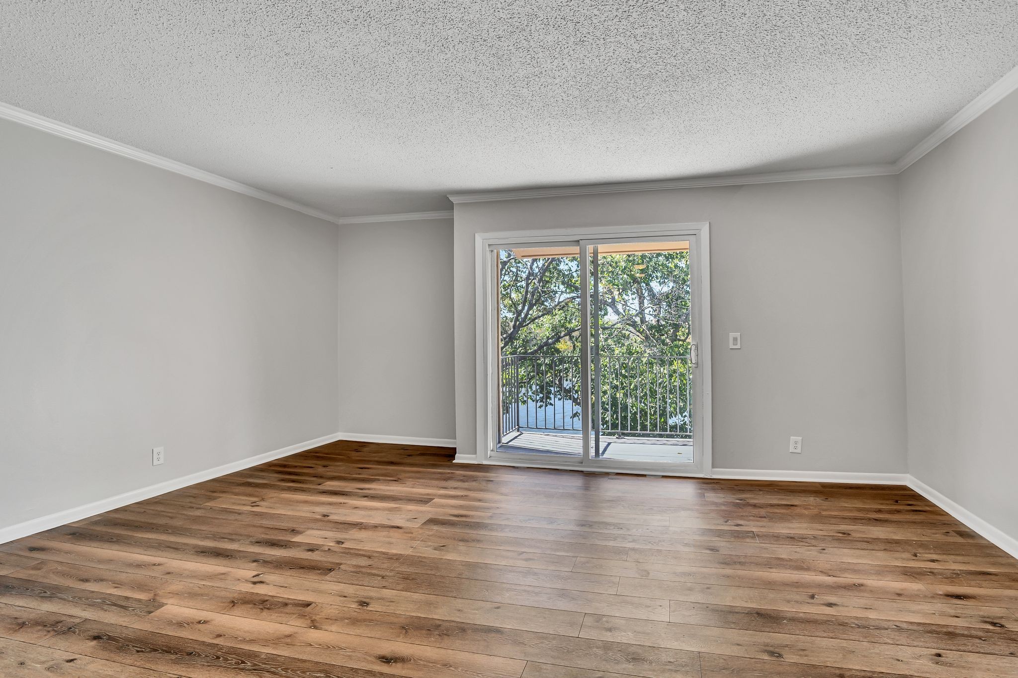 515 Basswood Ave Unit: 69