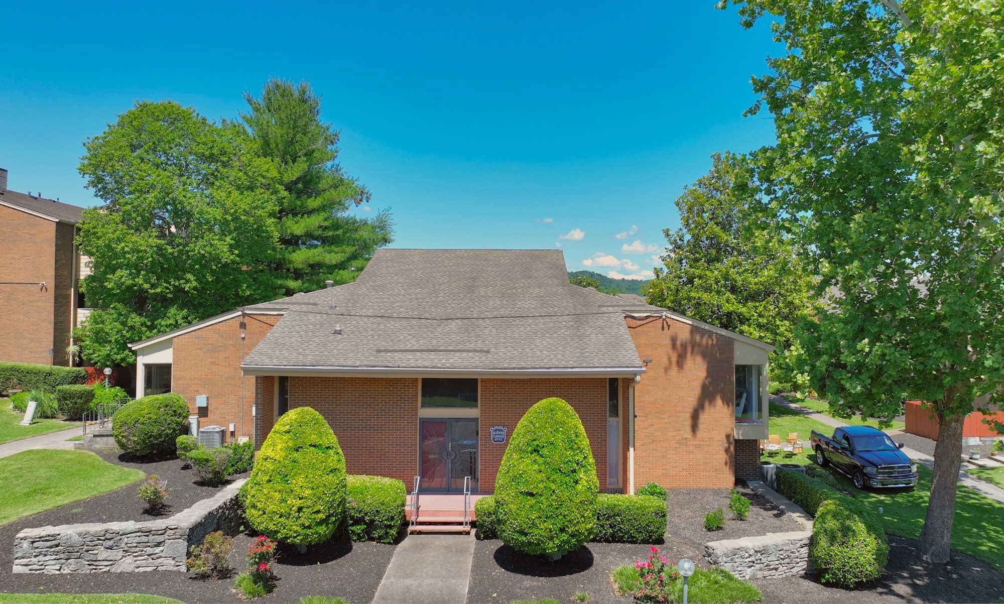 515 Basswood Ave Unit: 69