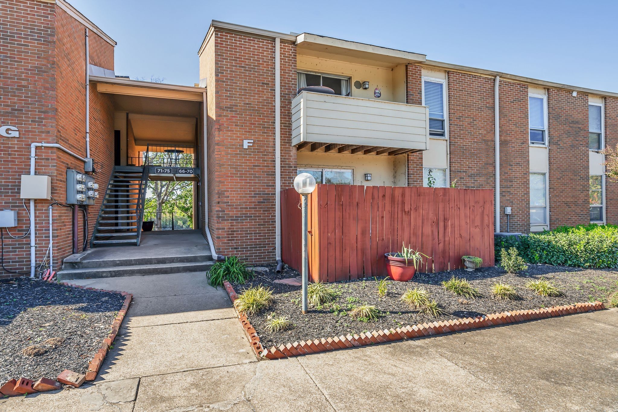 515 Basswood Ave Unit: 69