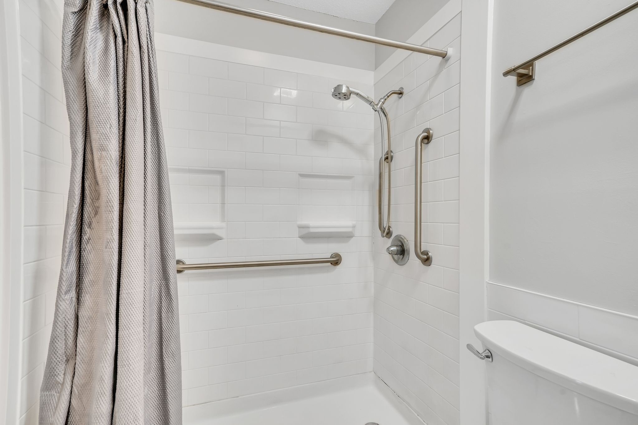 515 Basswood Ave Unit: 69