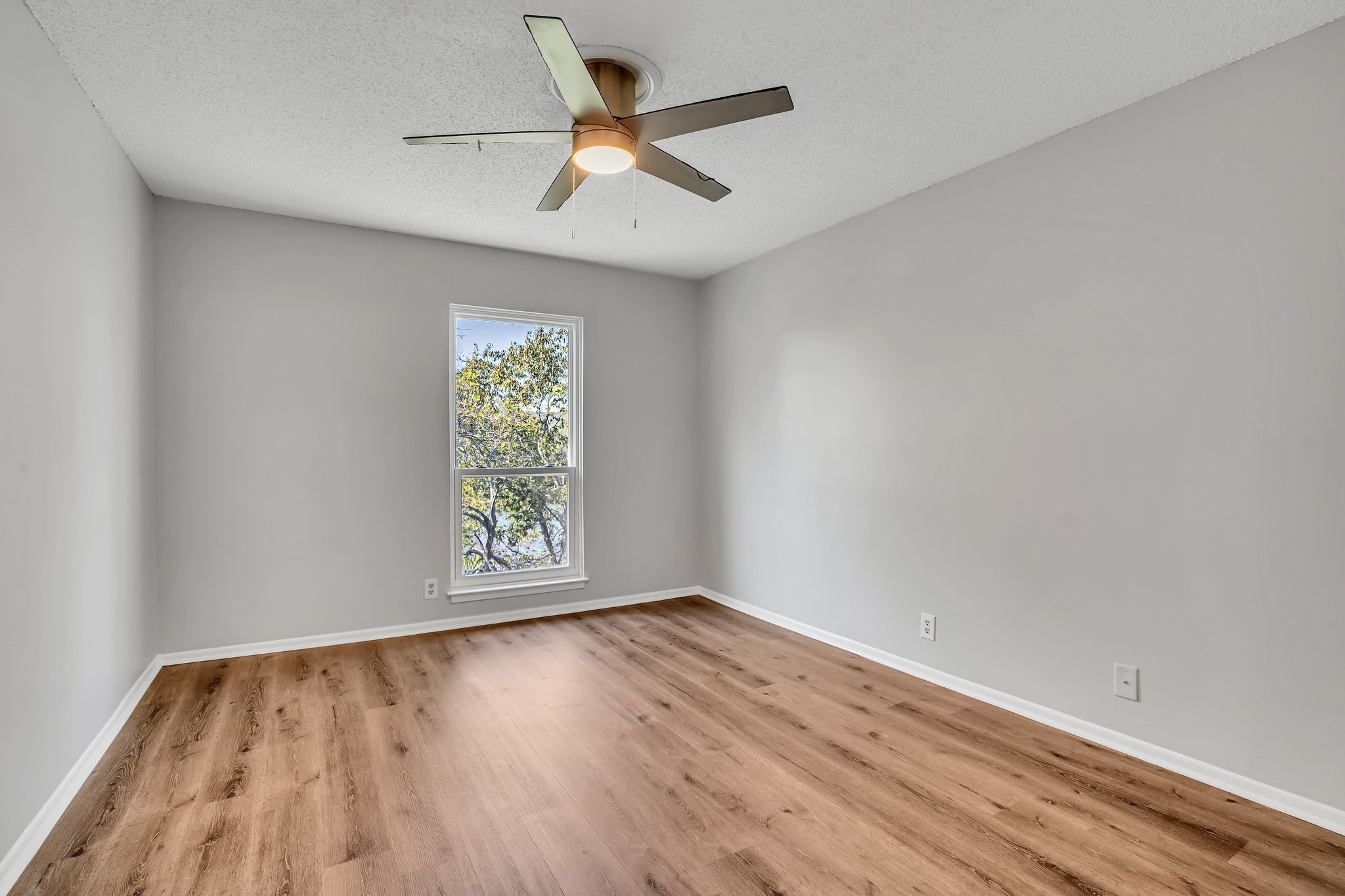 515 Basswood Ave Unit: 69