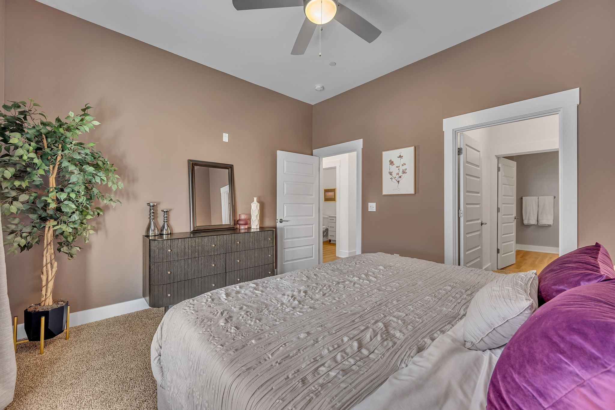 542 Southgate Ave Unit: 303