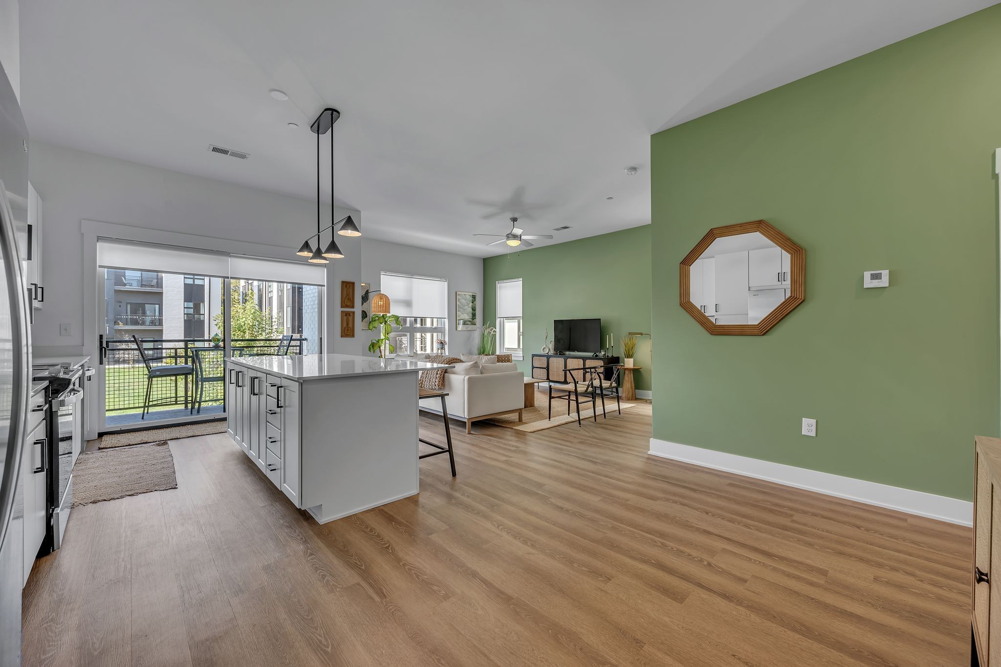 542 Southgate Ave Unit: 303