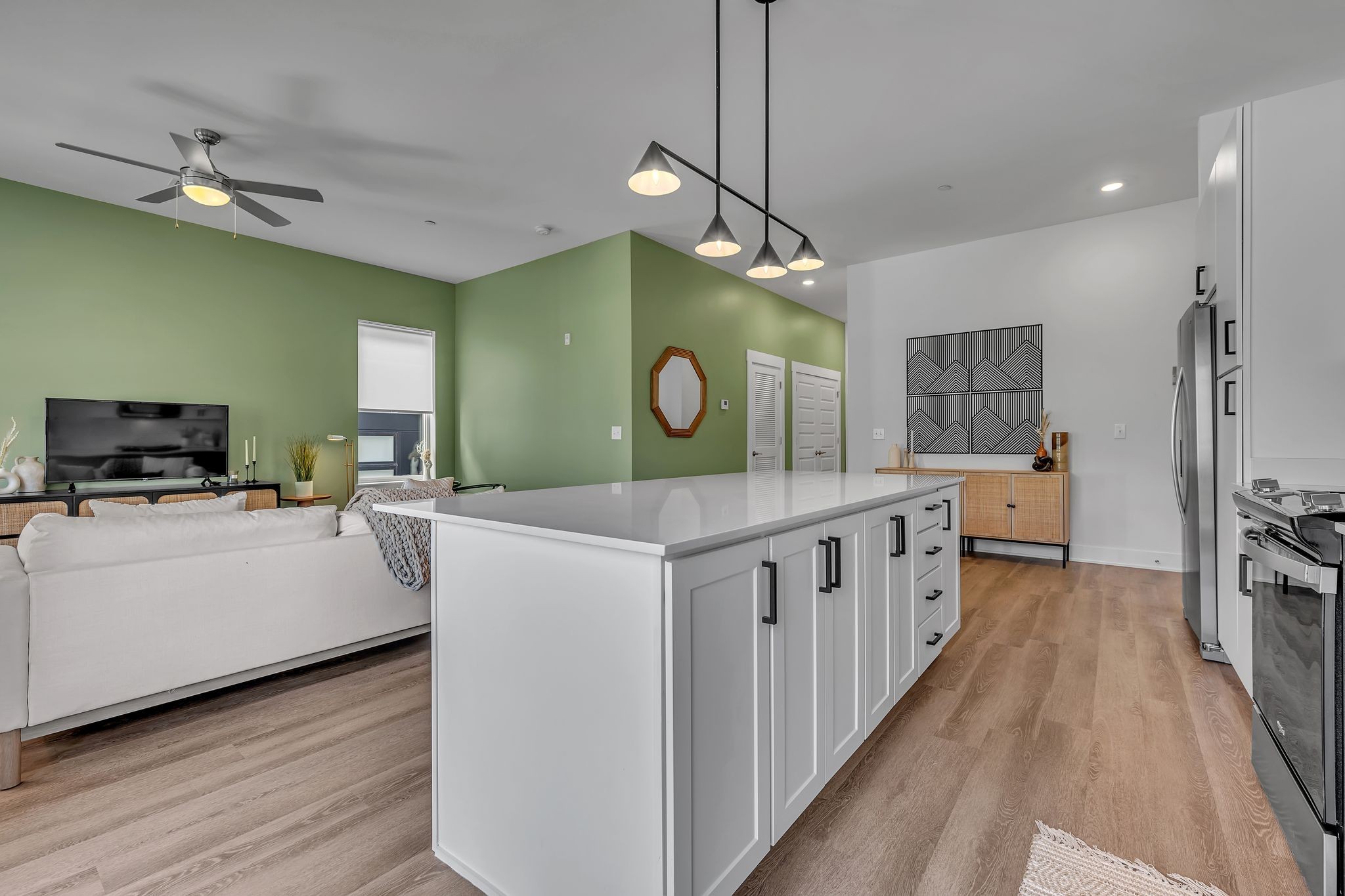 542 Southgate Ave Unit: 303