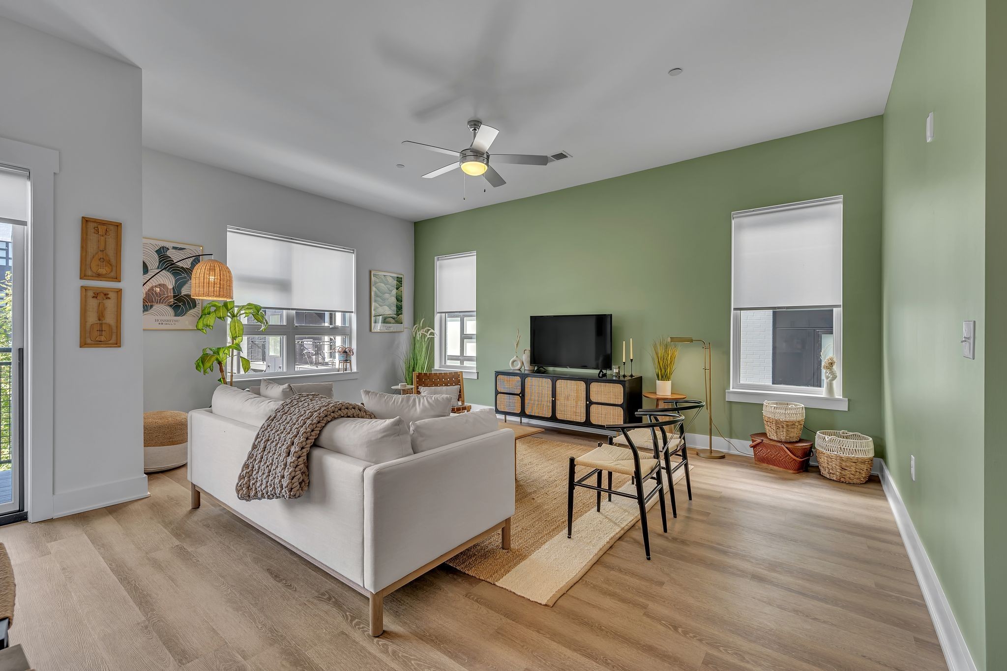 542 Southgate Ave Unit: 303