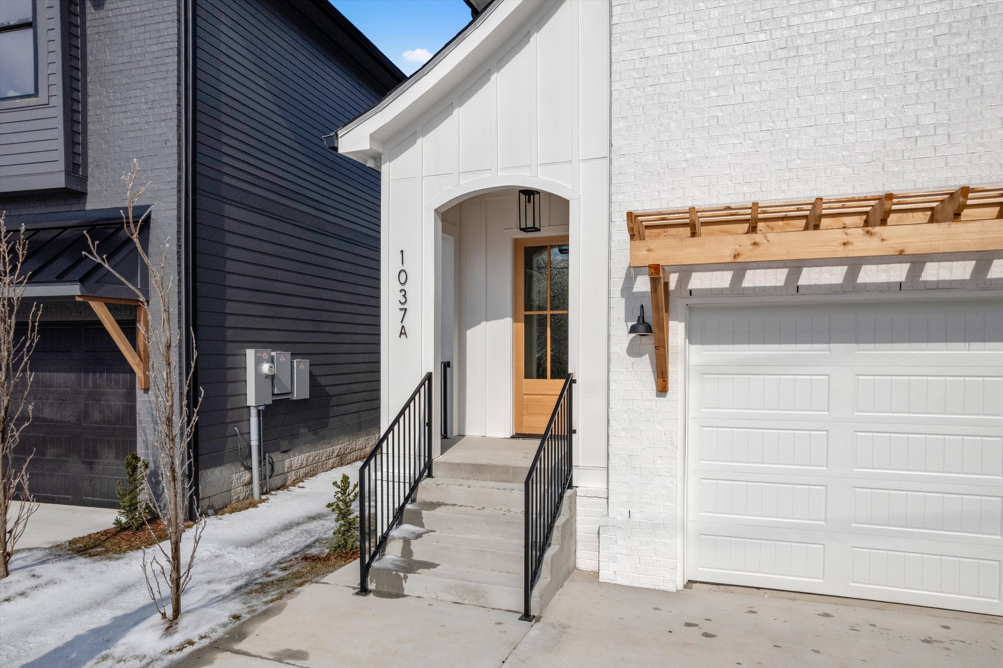 1037 Mitchell Rd Unit: A