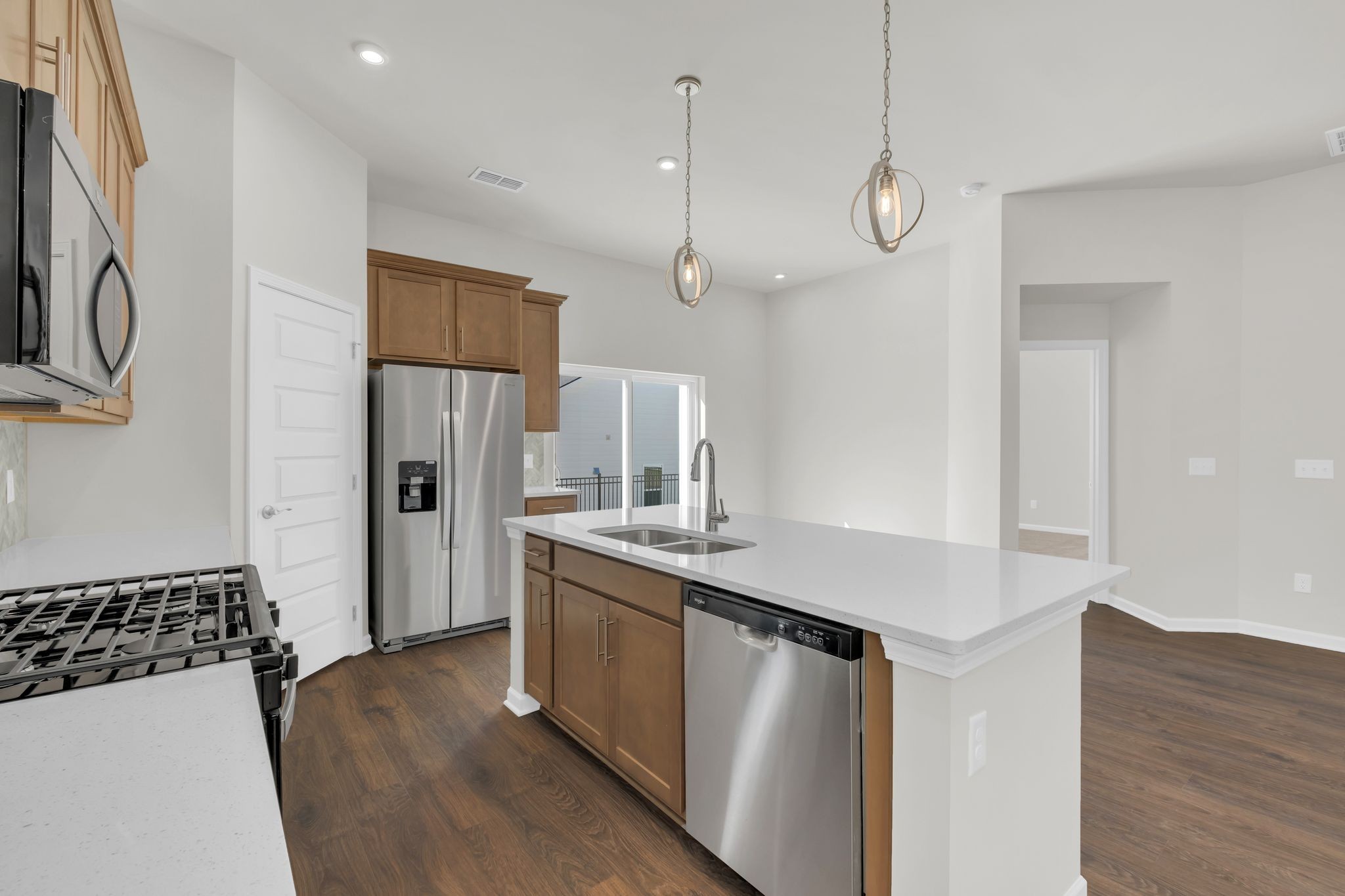 1353 Harmony Hill Ln