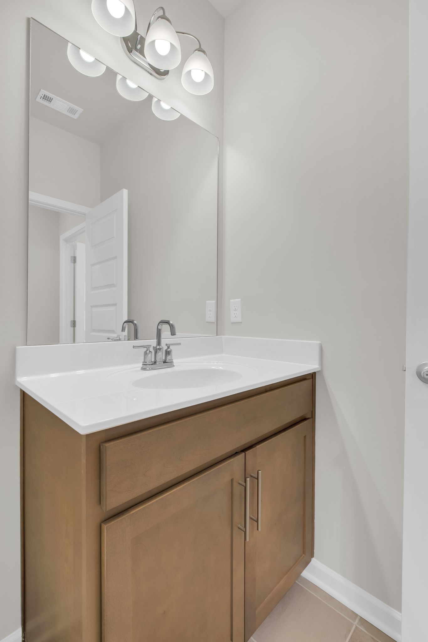 1353 Harmony Hill Ln