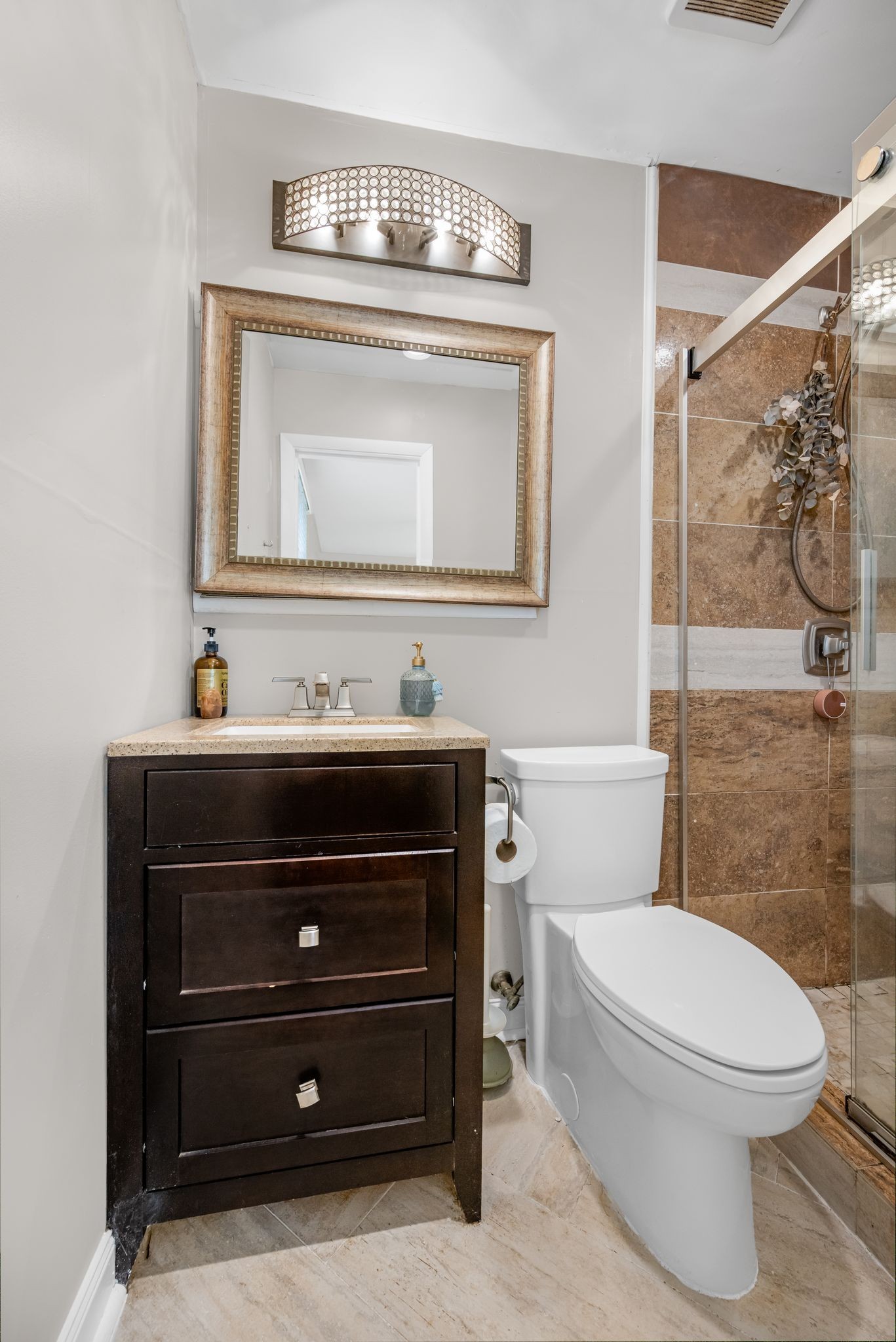 3107 Larkspur Dr