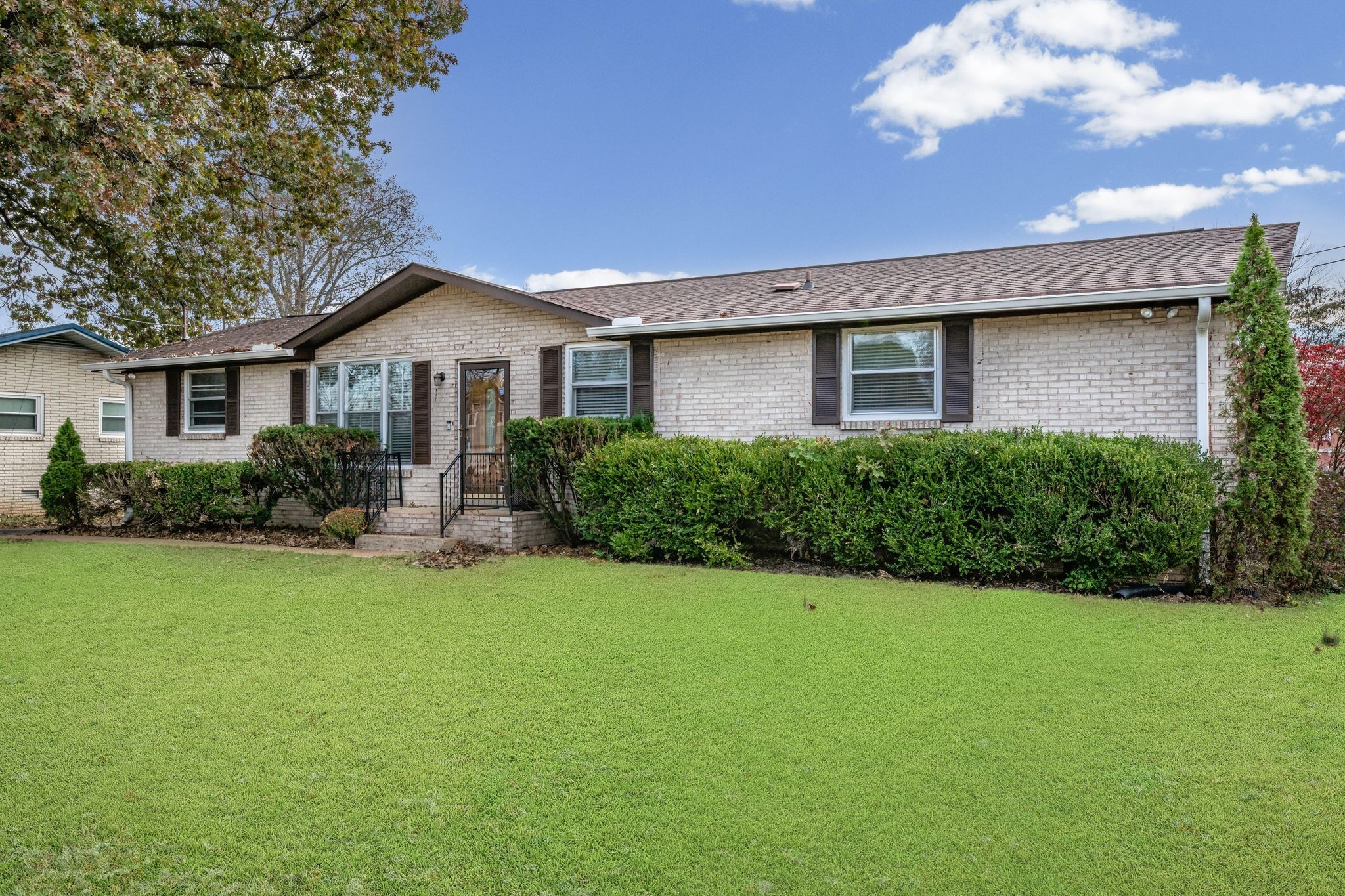 3107 Larkspur Dr