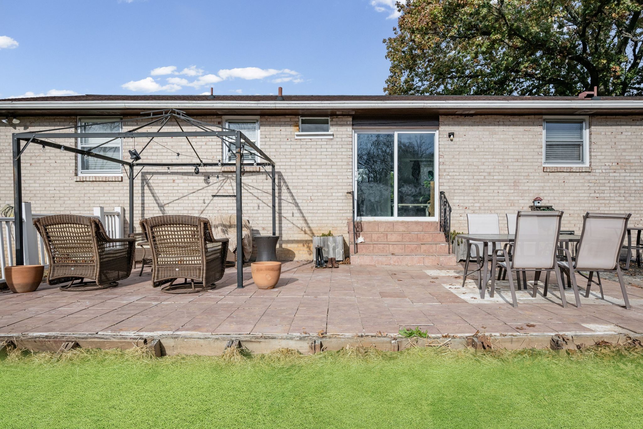 3107 Larkspur Dr