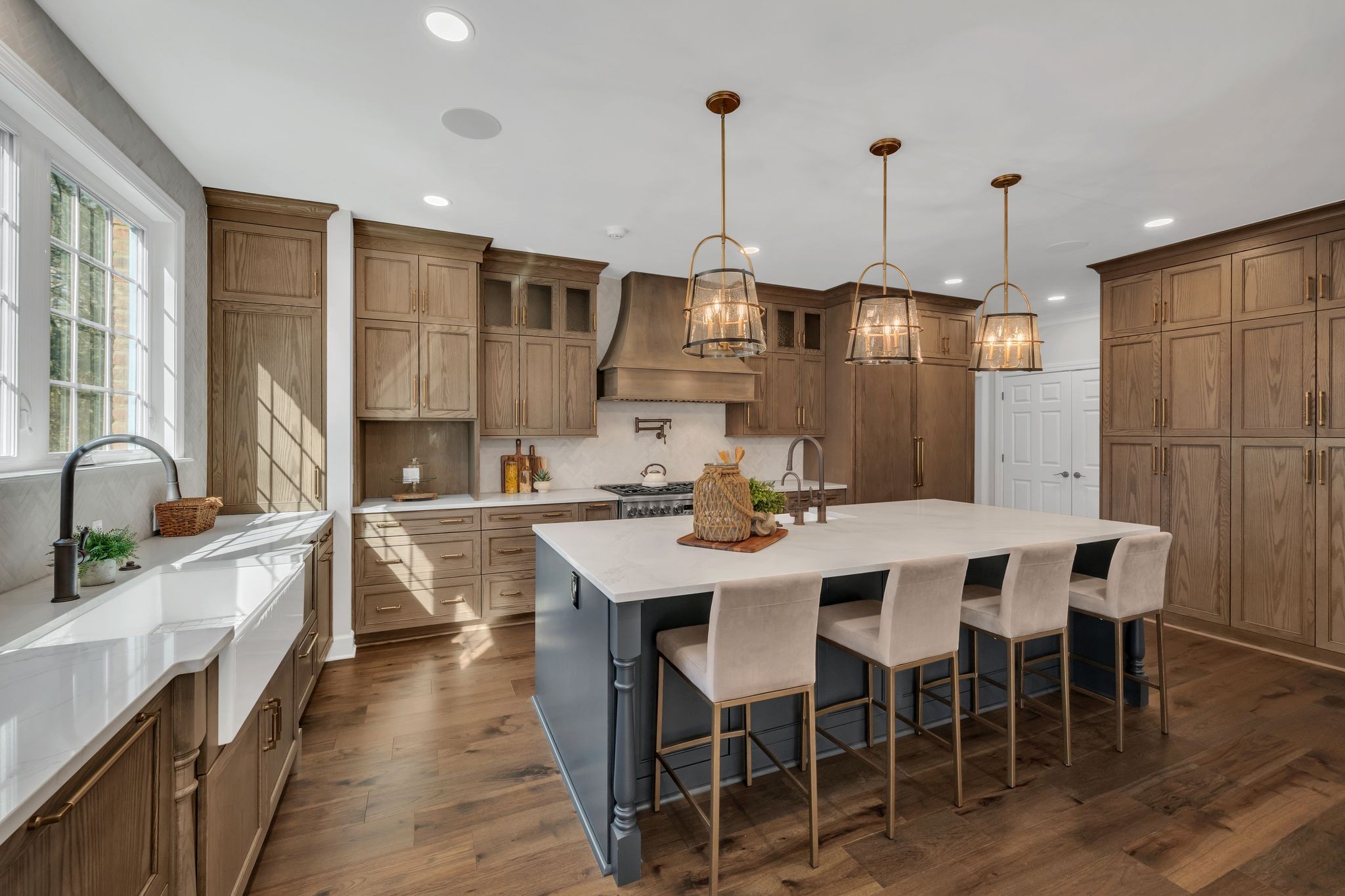 6326 Chickering Woods Dr