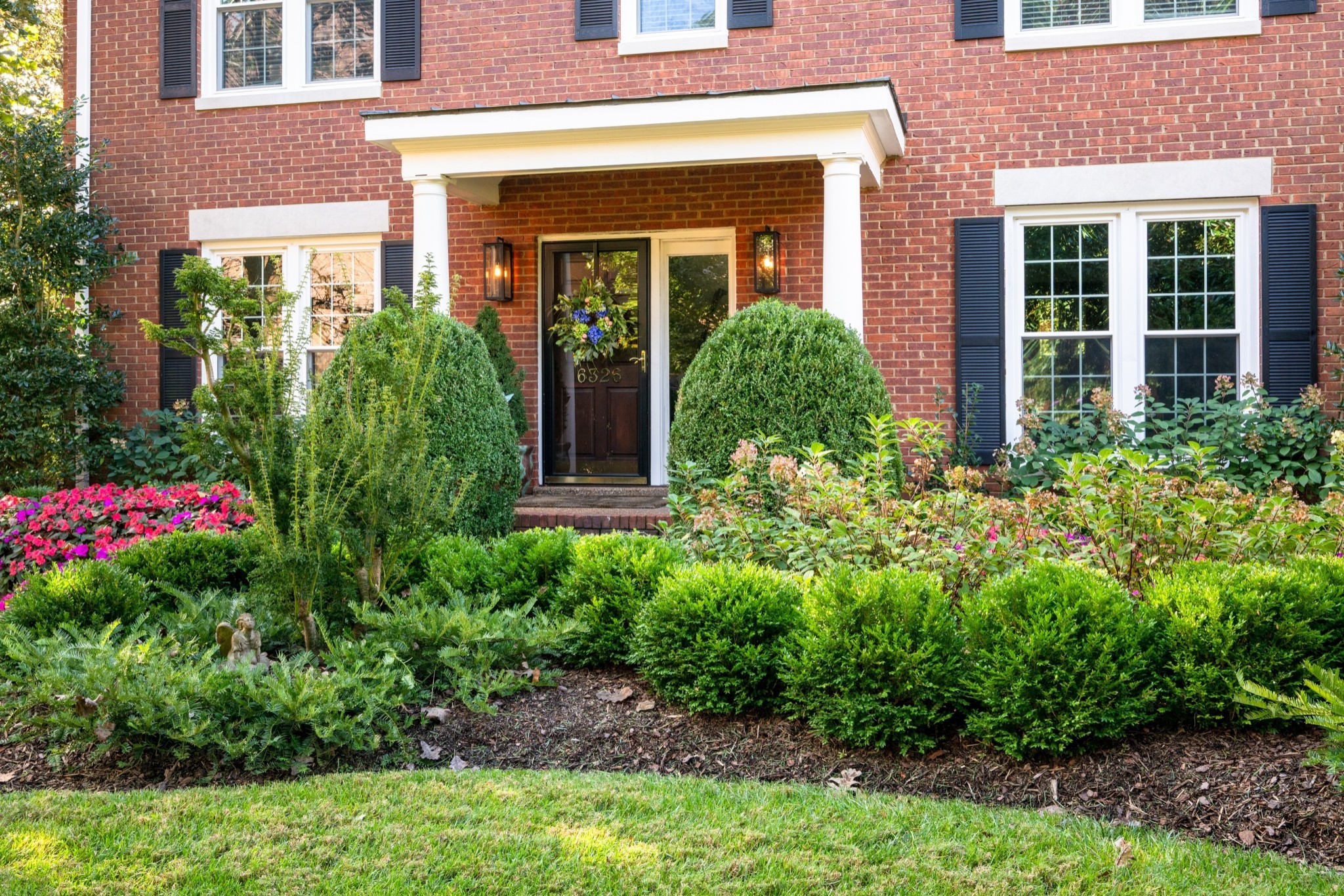 6326 Chickering Woods Dr