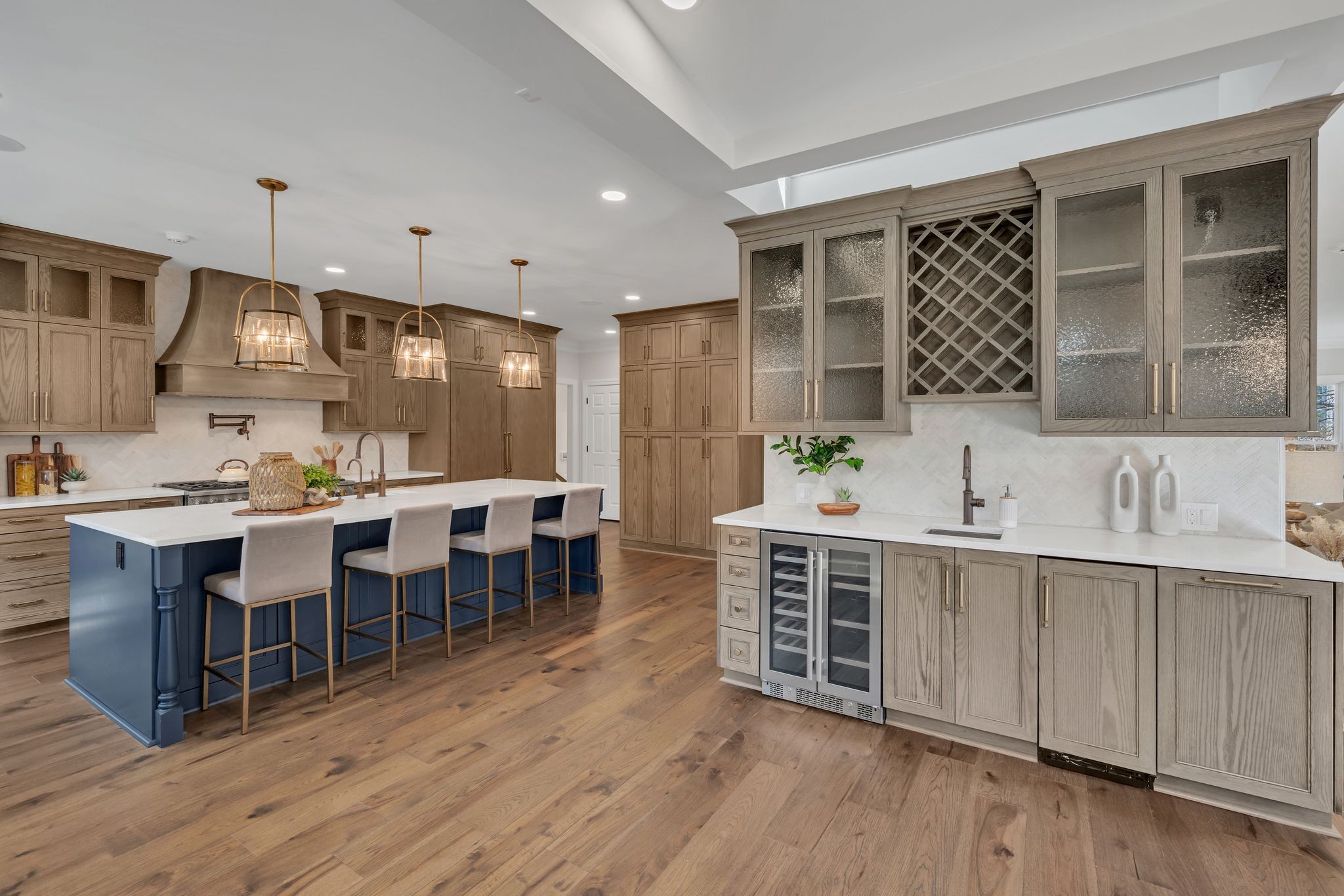 6326 Chickering Woods Dr