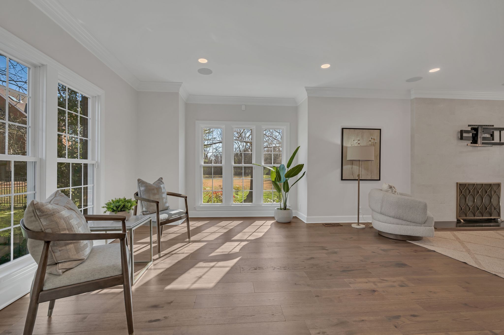 6326 Chickering Woods Dr