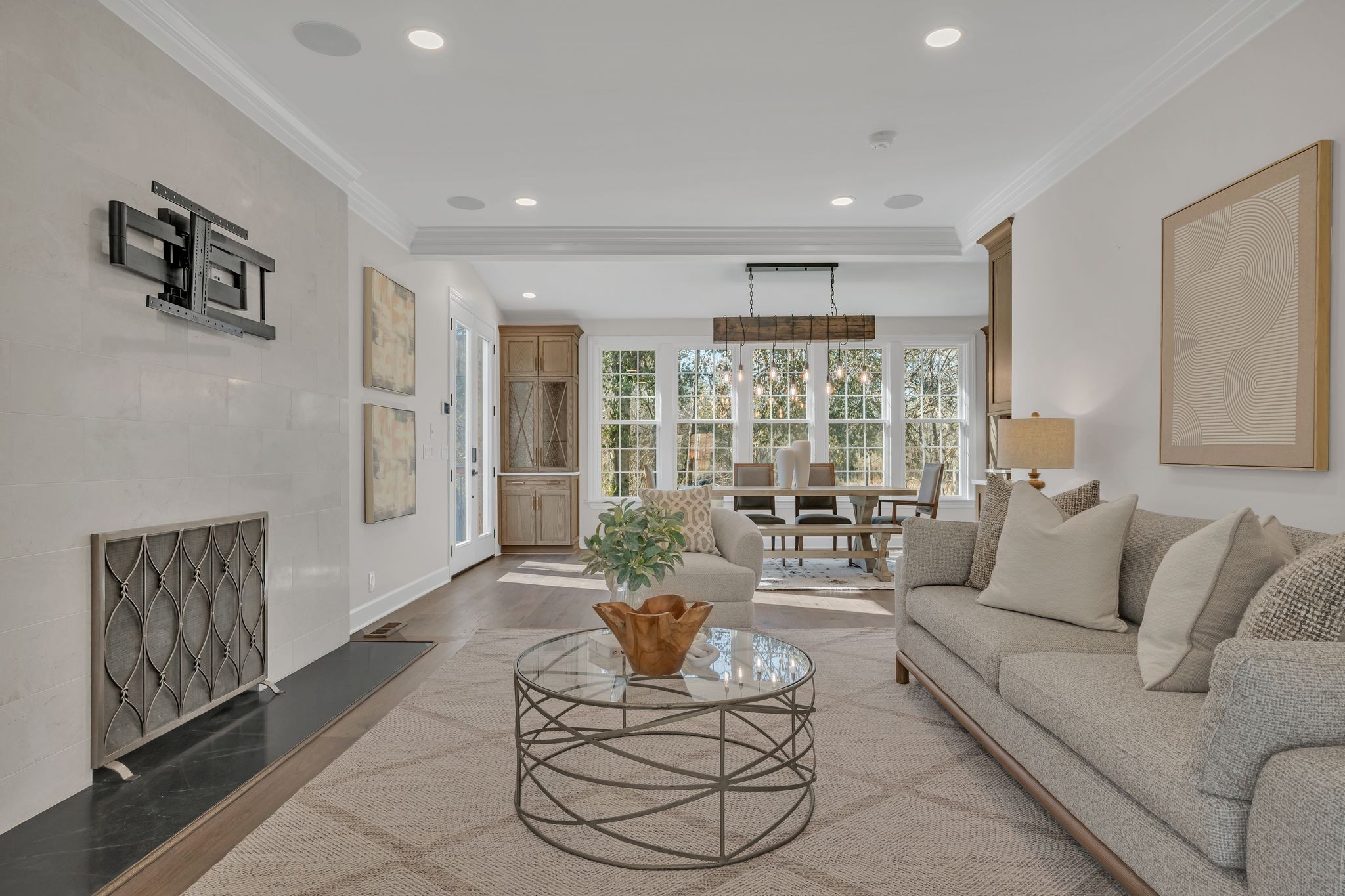 6326 Chickering Woods Dr