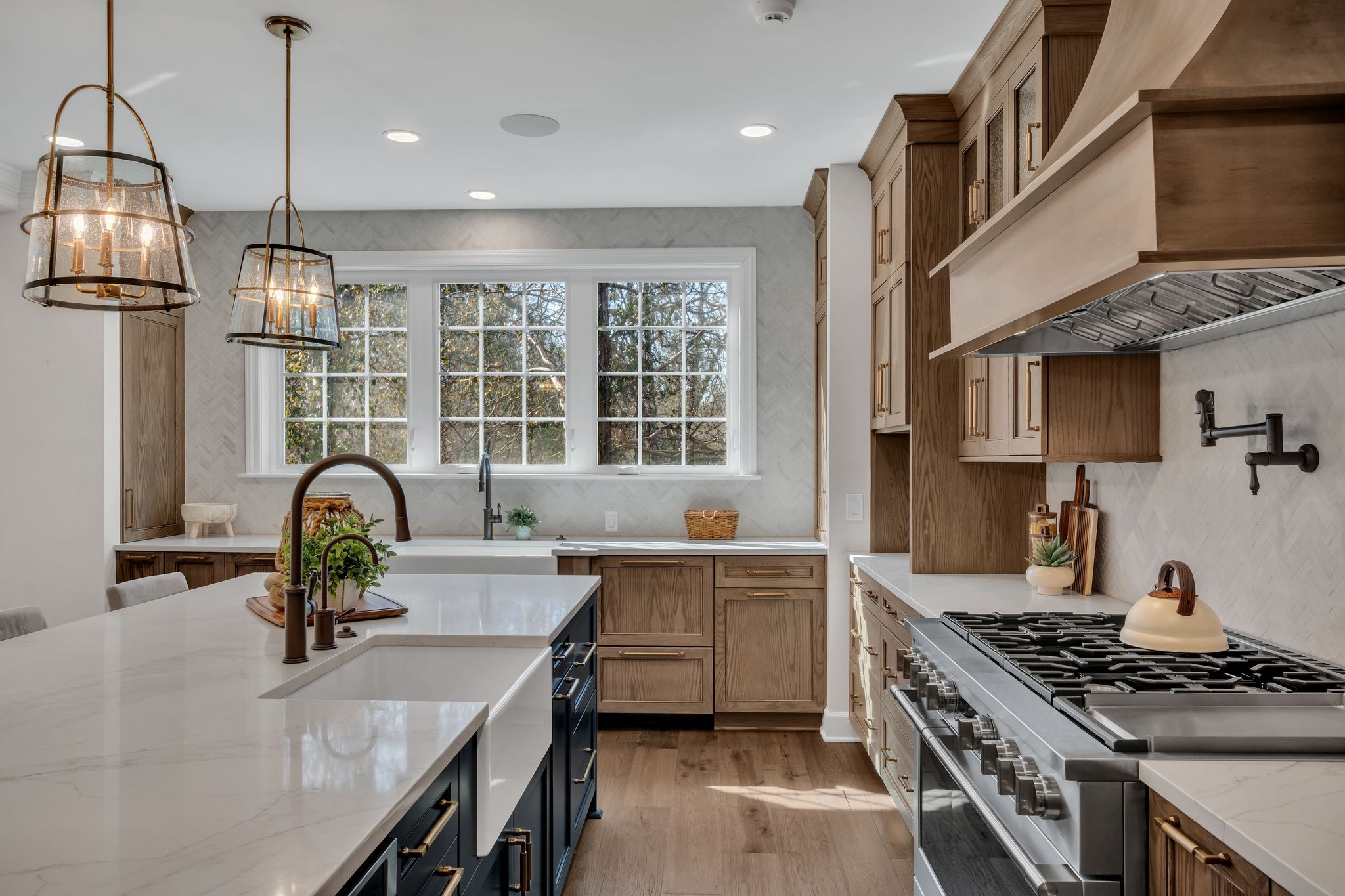 6326 Chickering Woods Dr