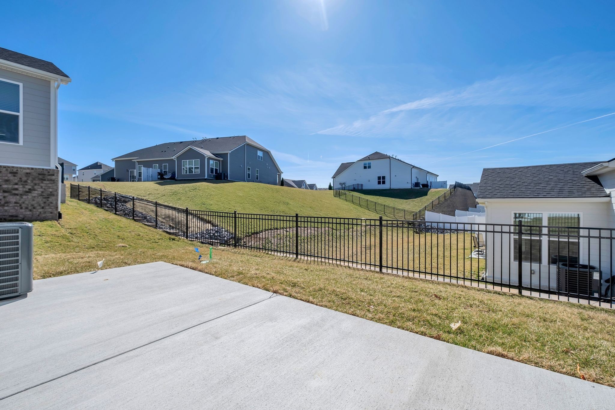 1353 Harmony Hill Ln