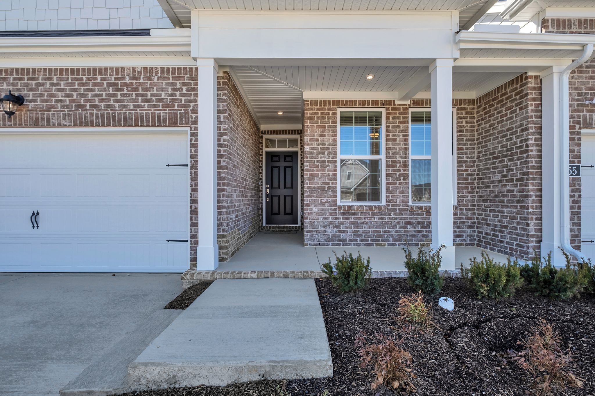 1353 Harmony Hill Ln