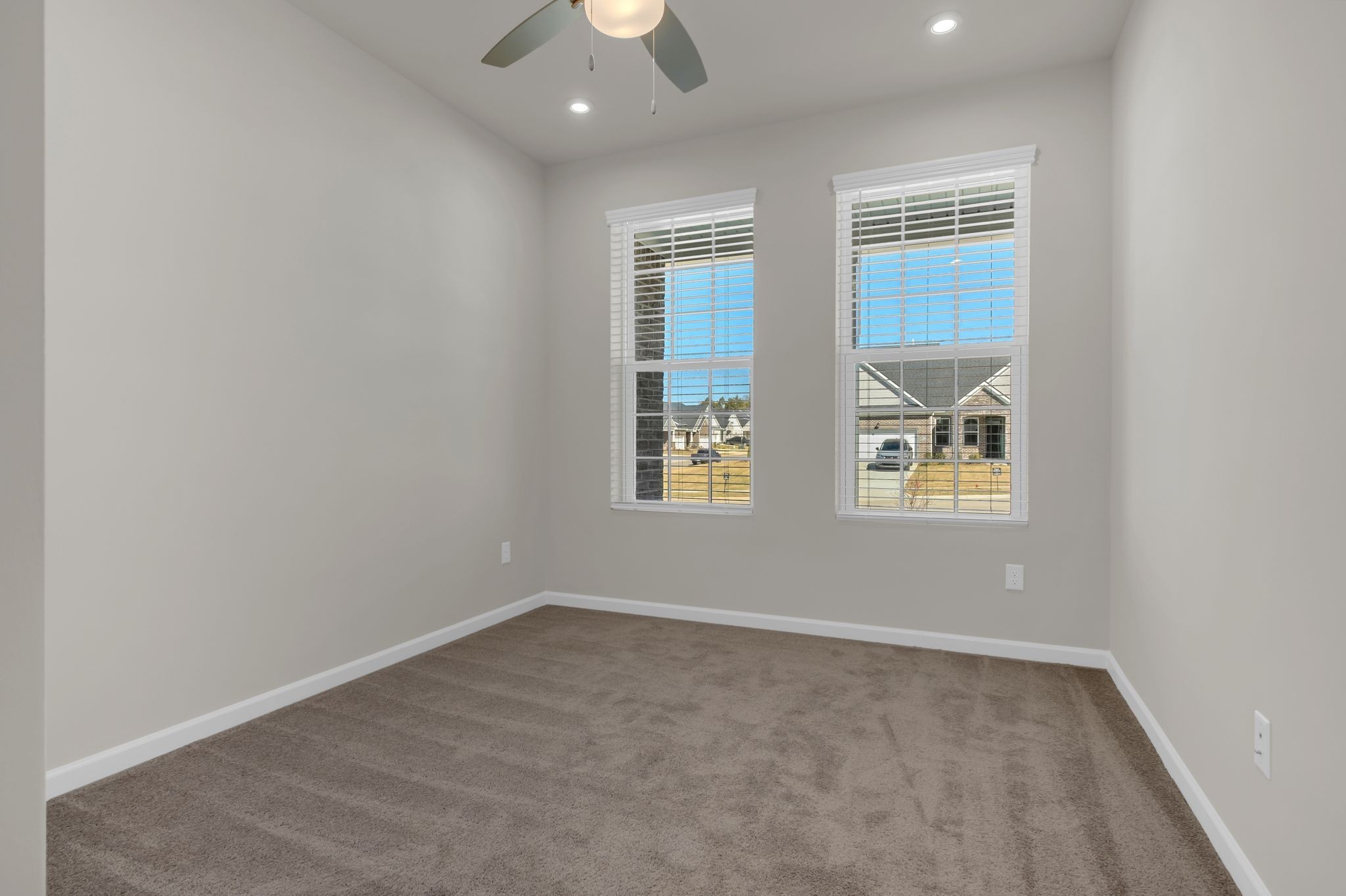 1353 Harmony Hill Ln