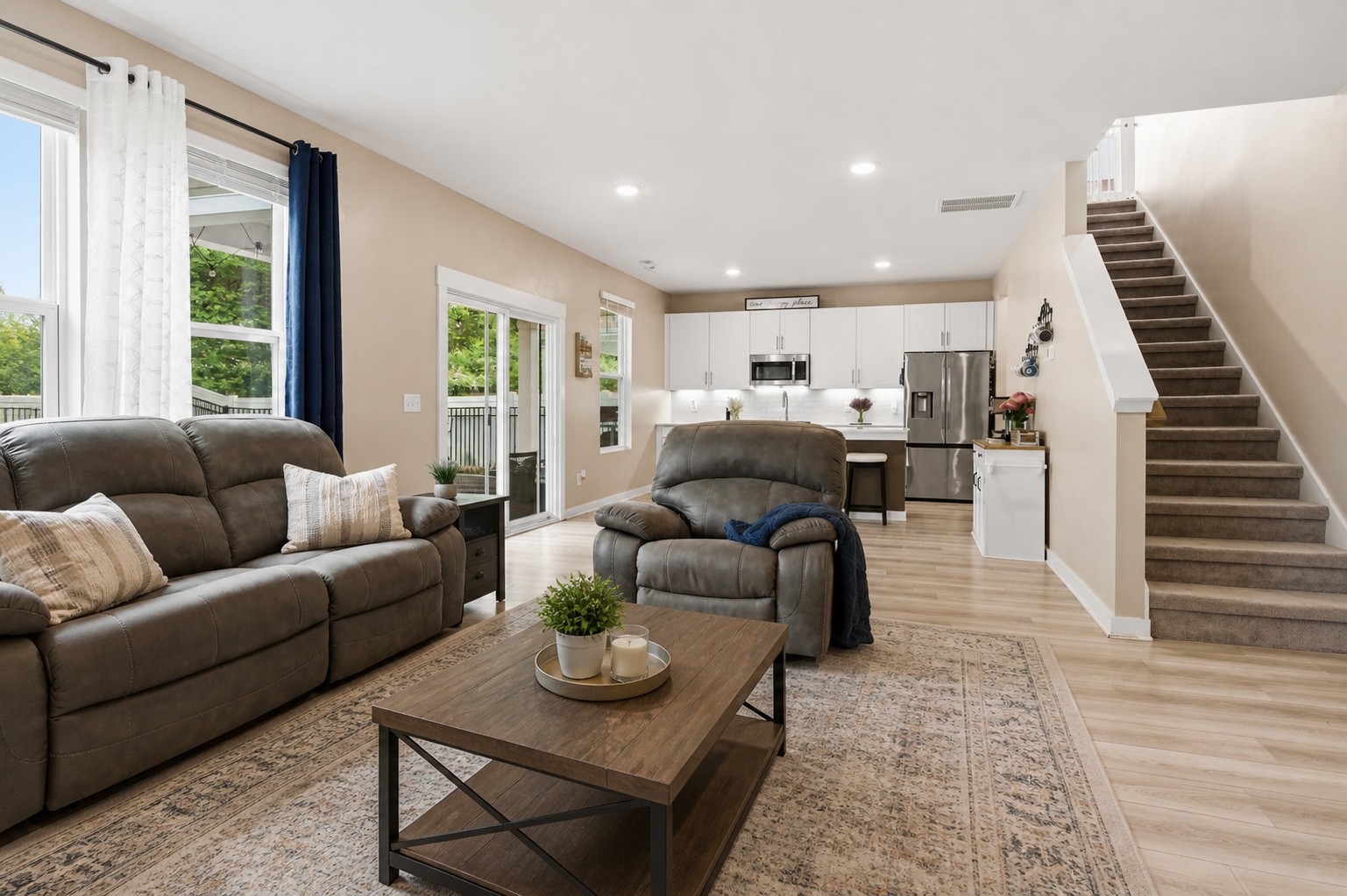 599 Ballard Dr