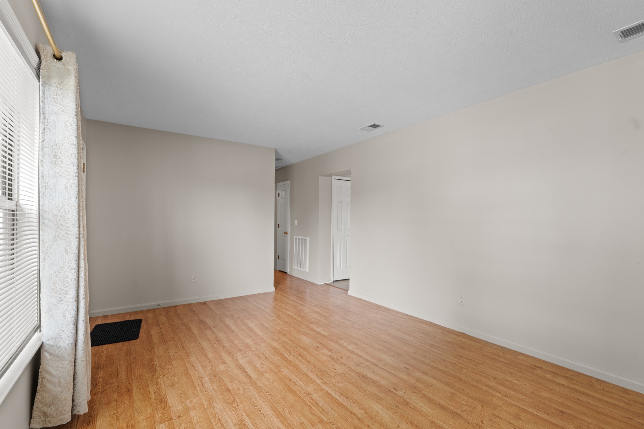 2822 Airwood Dr