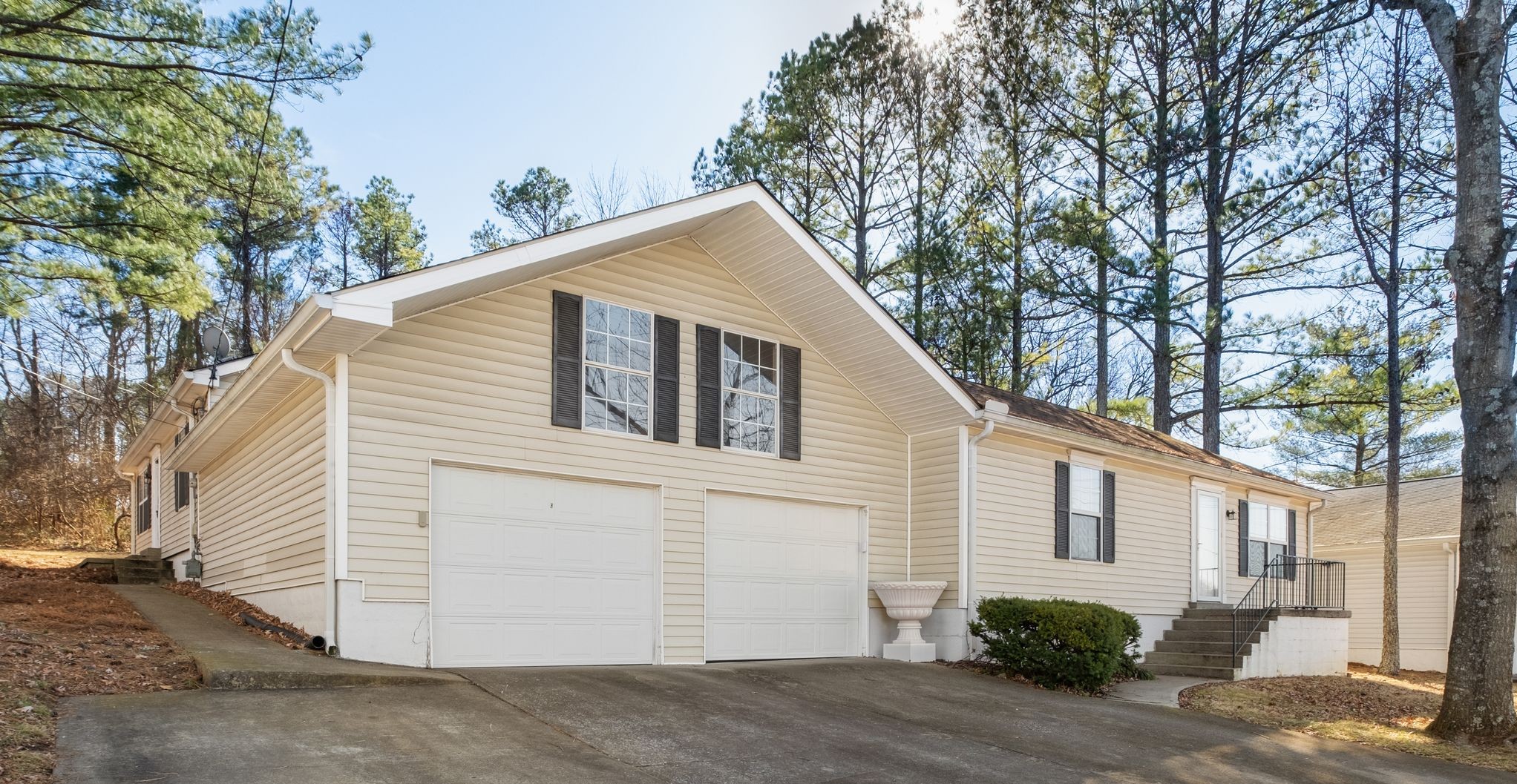 2822 Airwood Dr