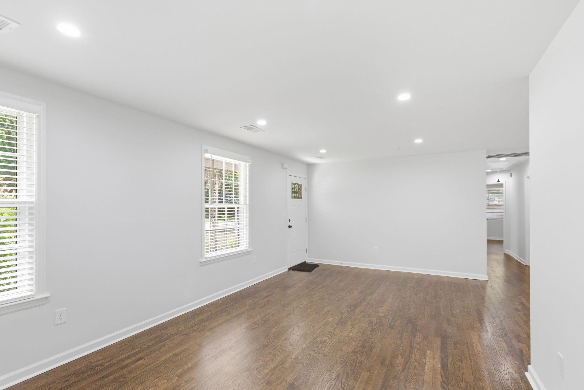 340 Lynn Dr