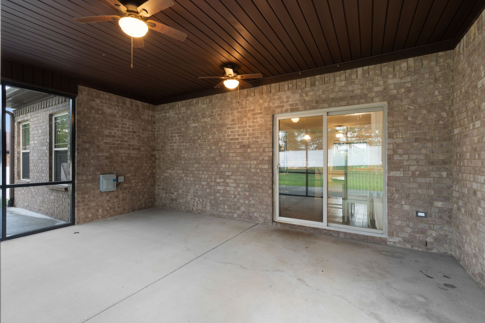 5238 McKinnley Dr