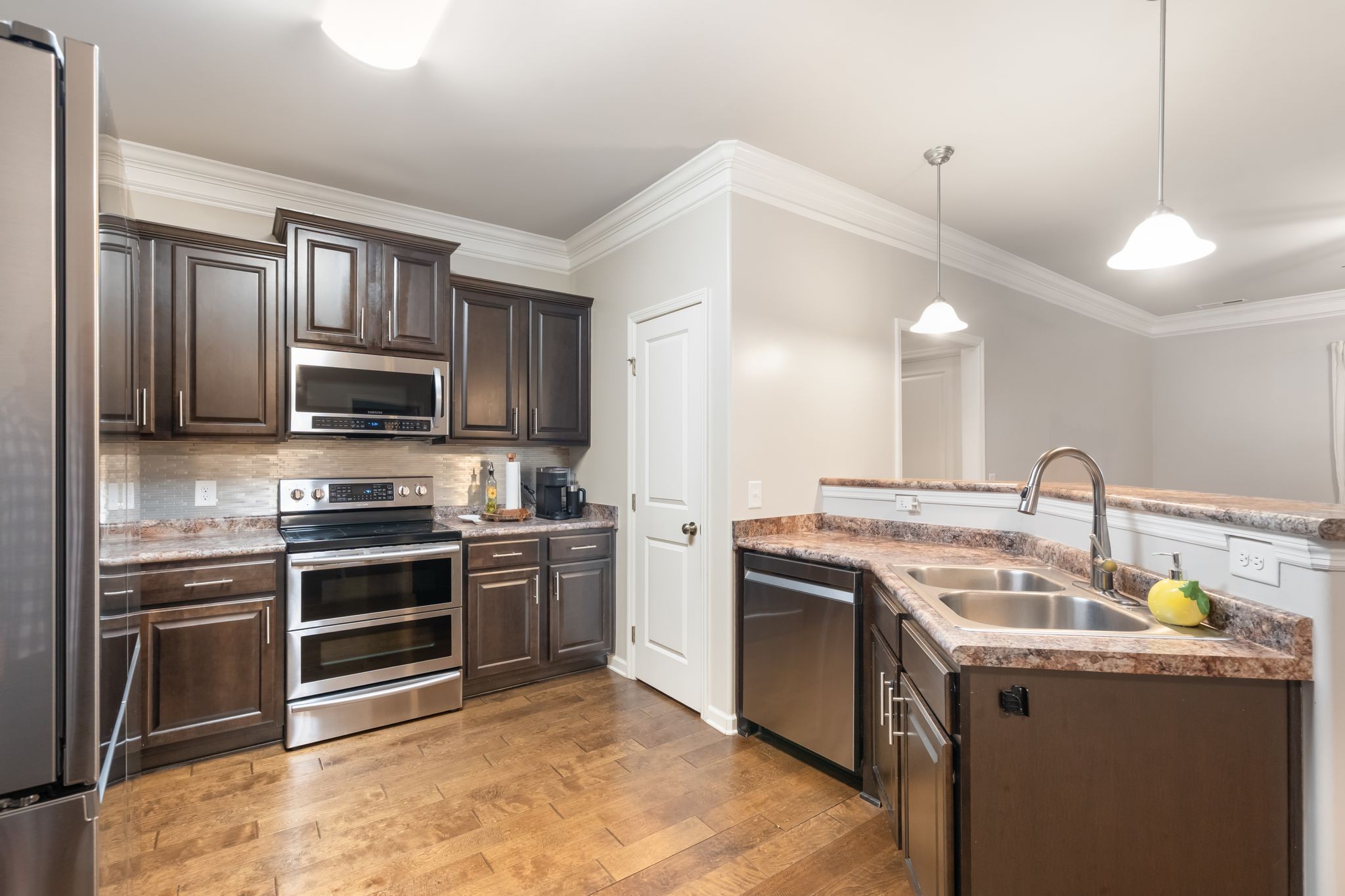 5238 McKinnley Dr