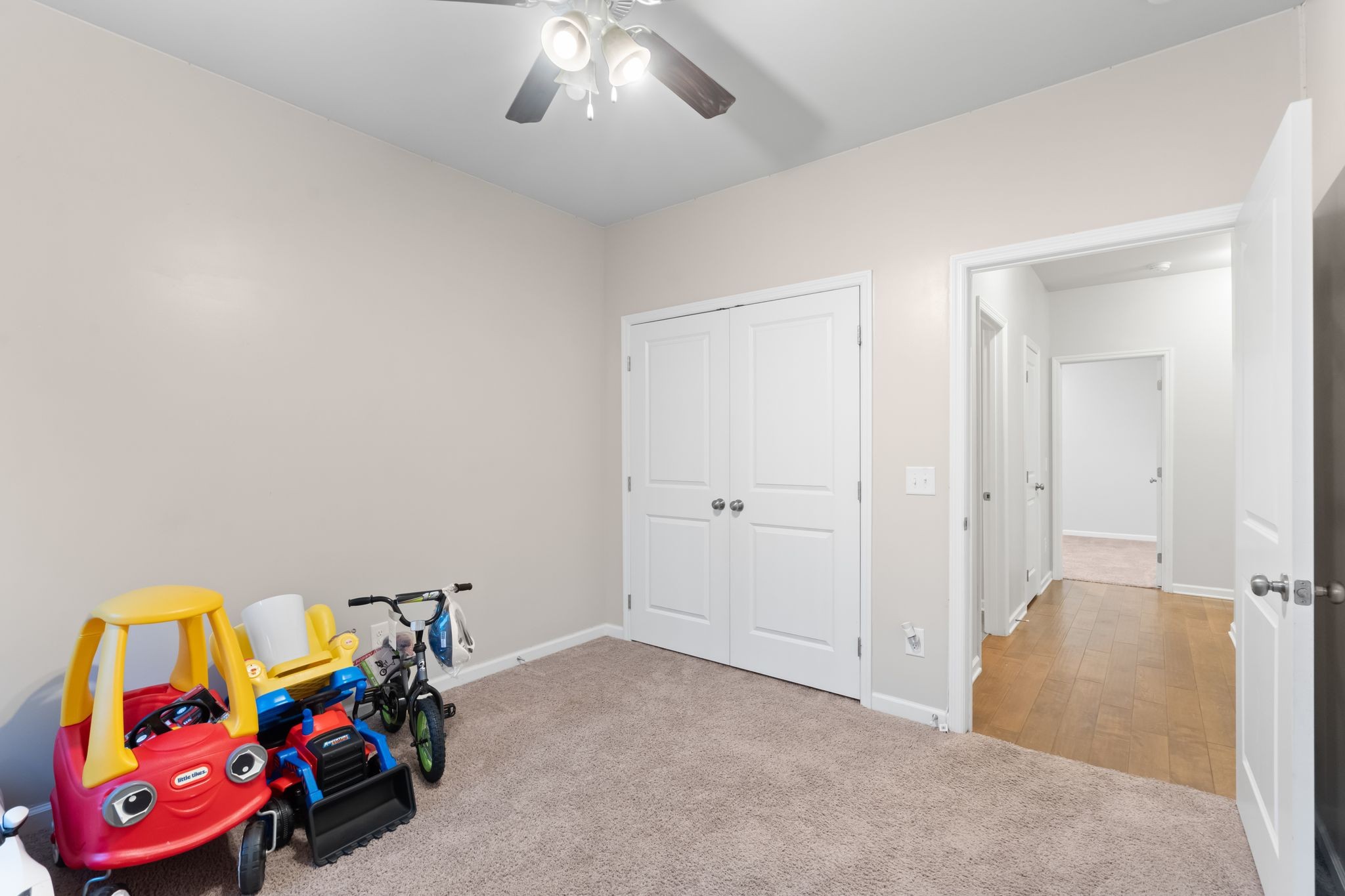 5238 McKinnley Dr